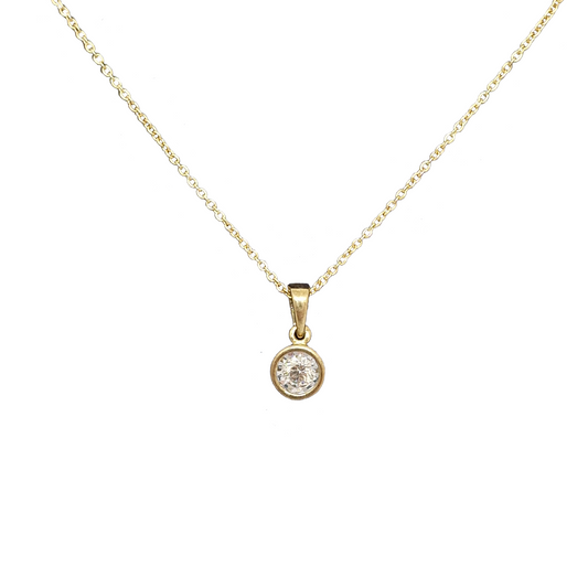 9ct Gold pendant with brilliant cut diamond